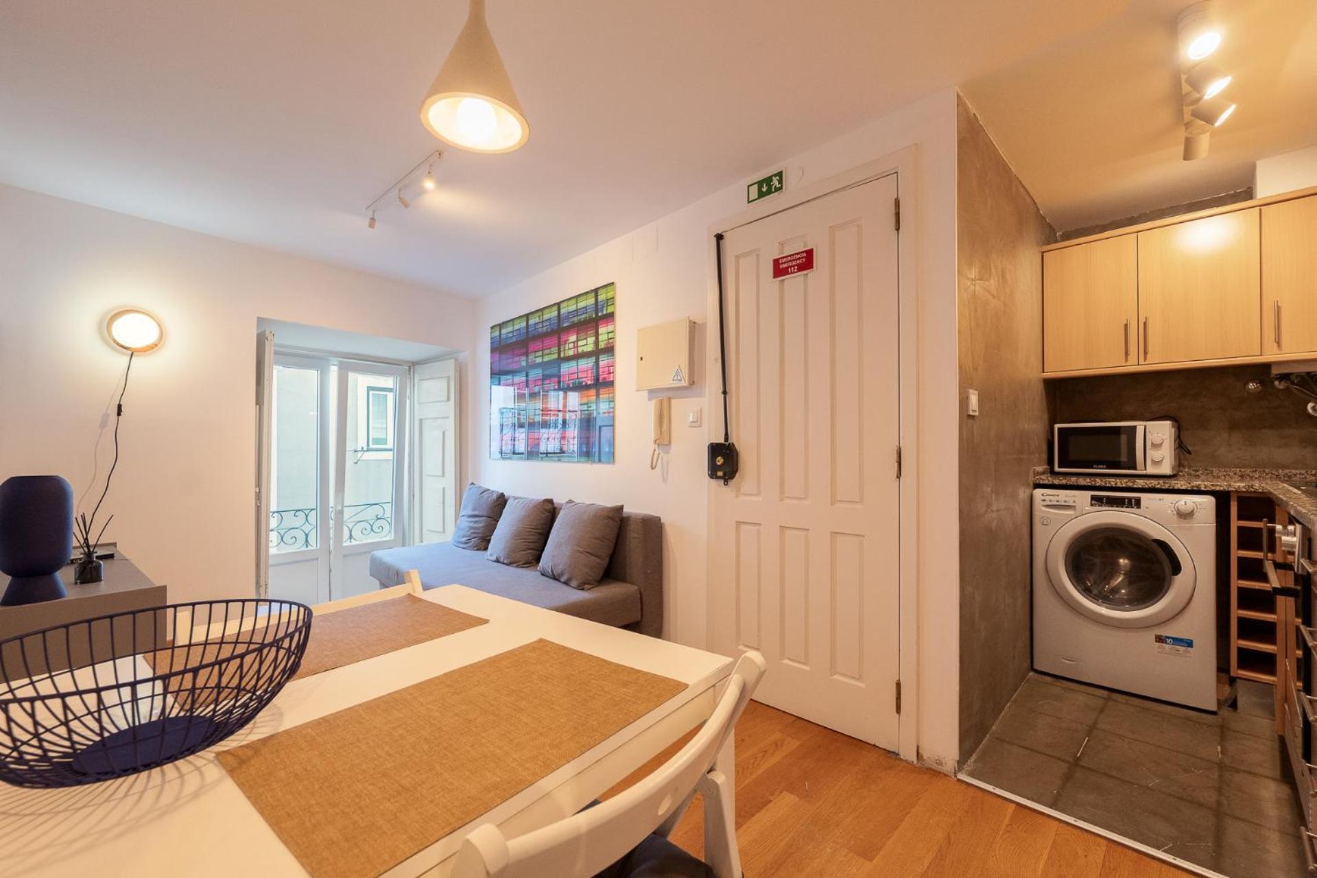 Contemporary Apartment In Chiado 3 リスボン エクステリア 写真